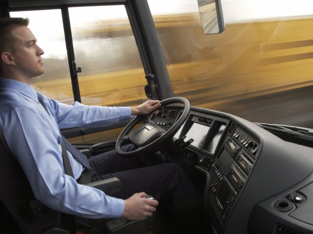 Spitzenverbände fordern Reform der Berufskraftfahrerausbildung - Bild 1