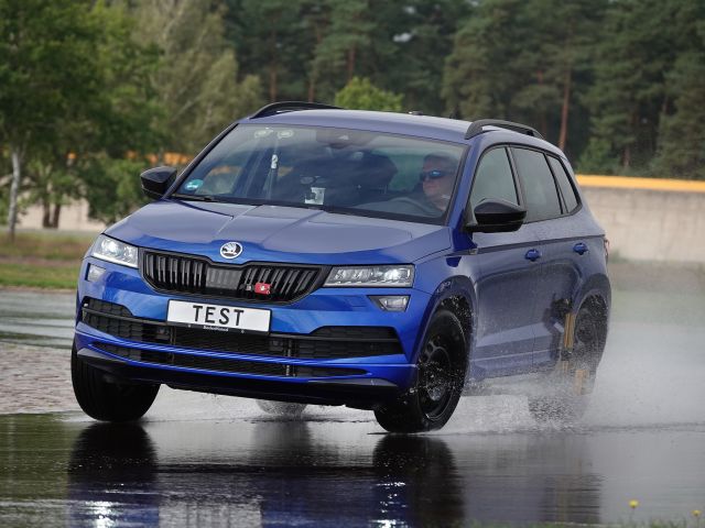 ADAC-Winterreifentest: Auf Bremsweg und Verschleiß achten - Bild 1