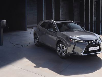 Lexus erhöht die Reichweite des UX 300e deutlich