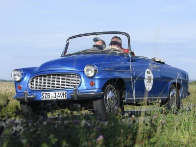 Skoda mit fünf historischen Modellen bei der Hamburg-Berlin-Klassik