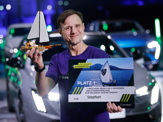 In vier Stunden und elf Minuten war der Peugeot 9X8 fertig - Bild 1