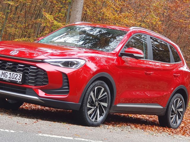 MG ZS Hybrid  und HS PHEV: Doppel-SUV-Strategie - Bild 1