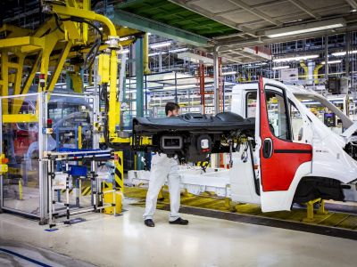 Stellantis setzt Finanzprognose aus