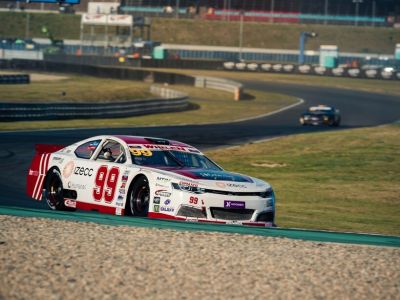 Die Nascars kommen nach Oschersleben