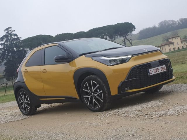 Fahrbericht Toyota Aygo X Hybrid: Stärker, schneller, sparsamer - Bild 1