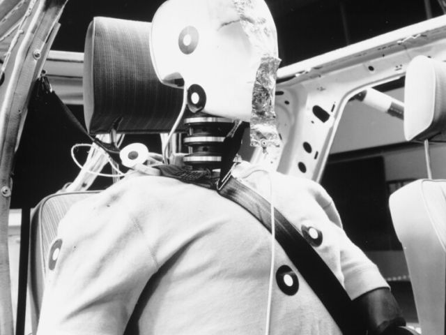 50 Jahre Gurtpflicht: Anschnallen, bitte! - Bild 1