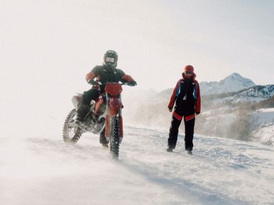Ducati geht unter die Skifahrer