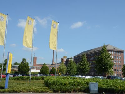 Faurecia übernimmt Hella