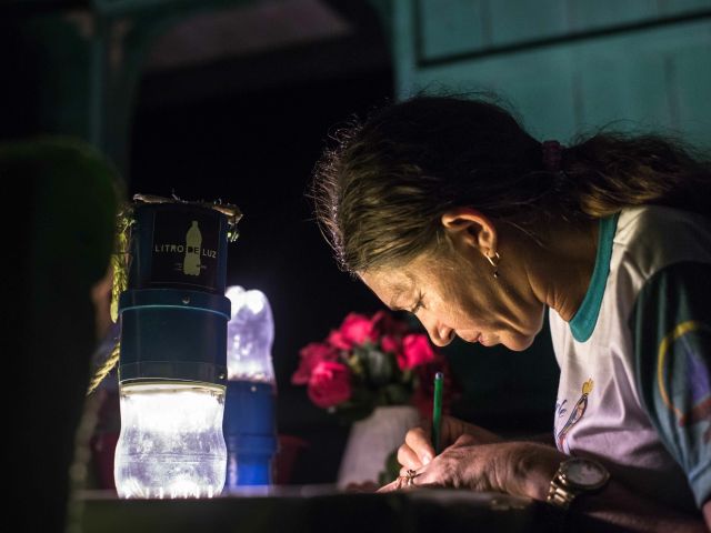 Audi bringt Licht in drei Amazonas-Dörfer - Bild 1