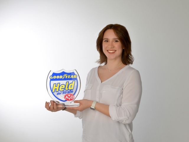 18-jährige Schülerin wird „Heldin der Straße 2021“ - Bild 1