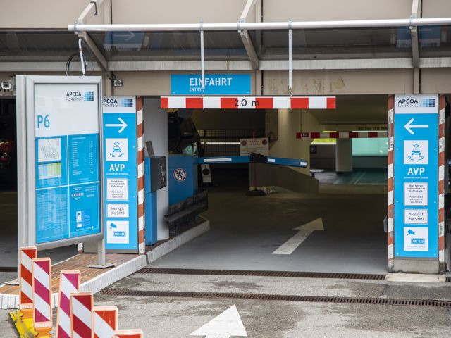 KBA: Voraussetzungen für fahrerlose Fahrzeuge im Parkhaus - Bild 1