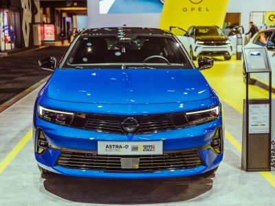 Vorschau: Opel Astra unter Strom und Scholz bei Ford