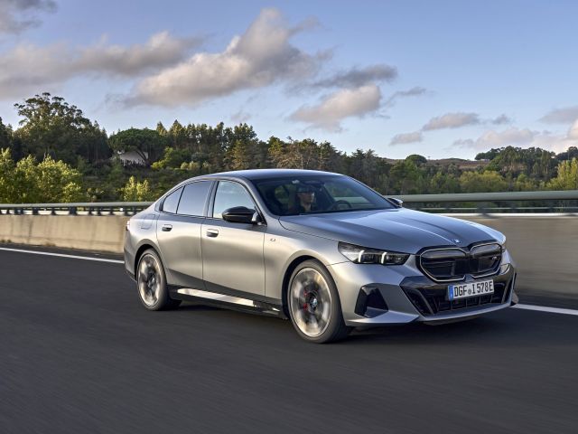 Jeder siebte BMW fährt elektrisch zum Kunden - Bild 1