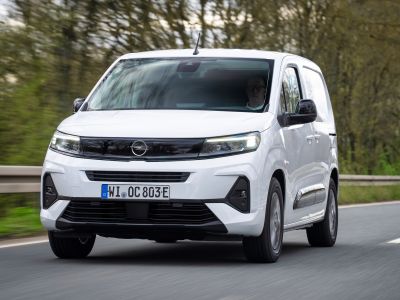 Opel fährt neue Transportergeneration auf