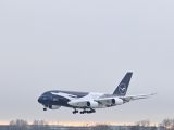 Ein Airbus A 380 fliegt als XXL-Kranich  - Bild 2