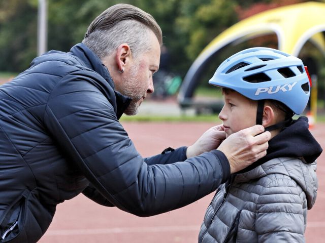 ADAC testet Kinderfahrradhelme: Der billigste ist der beste - Bild 1