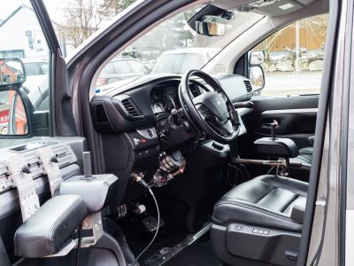 Exklusiv: Mercedes-AMG C63 Space Drive – die Zukunft lenkt digital