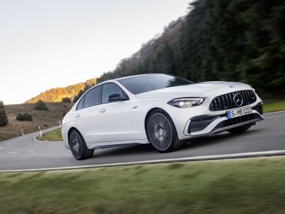 Der Motor des Mercedes-AMG SL 43 wandert in die C-Klasse