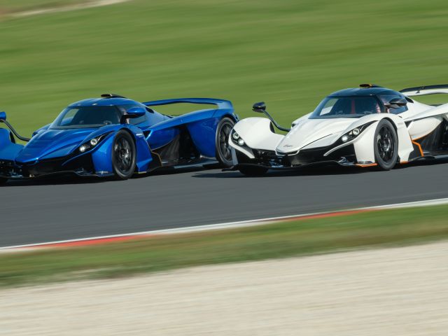 89 Supersportwagen aus Tschechien - Bild 1