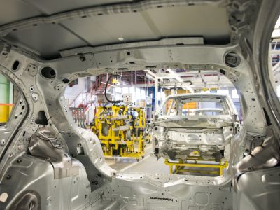 Lancia baut künftiges Topmodell im Werk Melfi