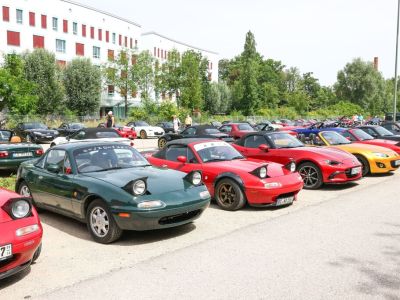 Bis zu 350 Mazda MX-5 kommen nach Augsburg