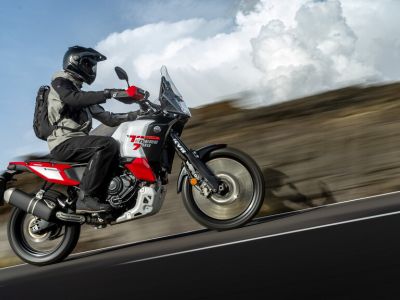 Yamaha verfeinert die Ténéré 700 World Raid technisch und ergonomisch