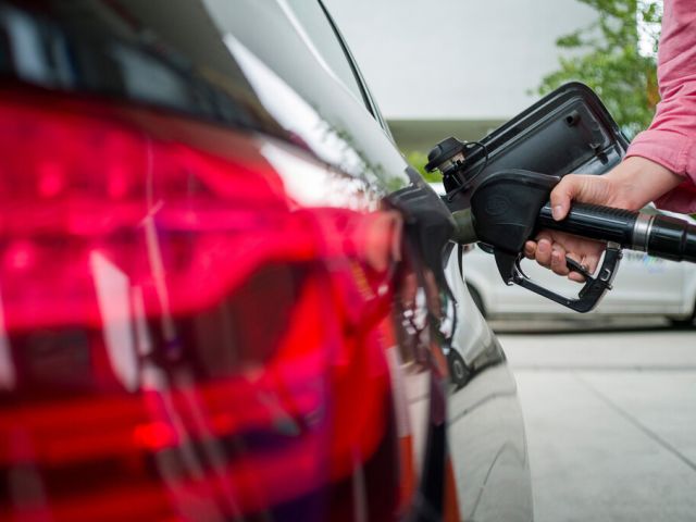 Benzinpreise gehen wieder runter - Bild 1