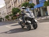 Yamaha rüstet den Tricity 300 mit einem Airbag aus - Bild 7