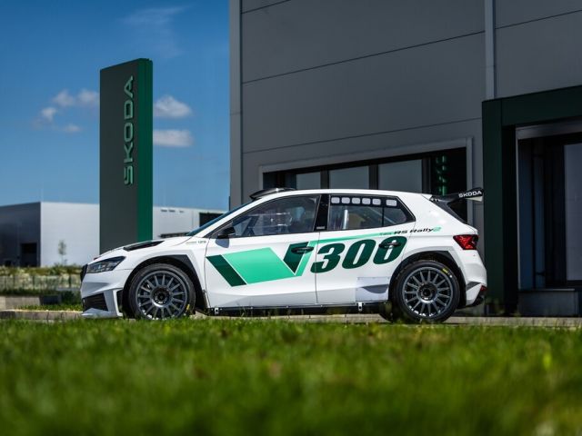 Skoda übergibt des 300sten Fabia RS Rally2 - Bild 1