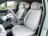 Fahrbericht Geely E2: Viel Auto fürs Geld, wenig Gefühl für die Straße - Bild 9