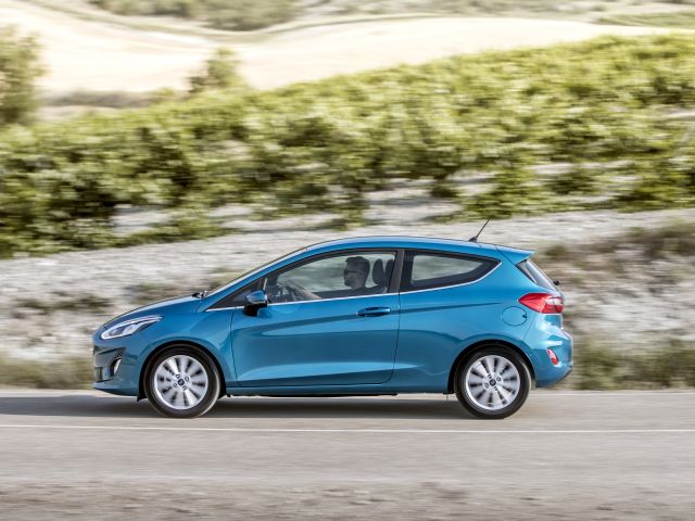 Dreitürer: Ein automobiles Artensterben - Bild 1