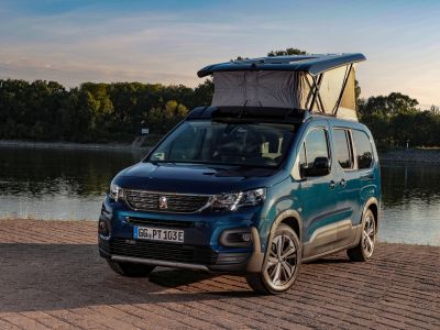 Der Peugeot e-Rifter geht auf Wanderschaft