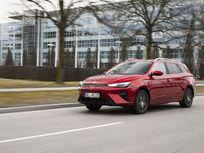 MG peilt 10.000 Neuzulassungen an