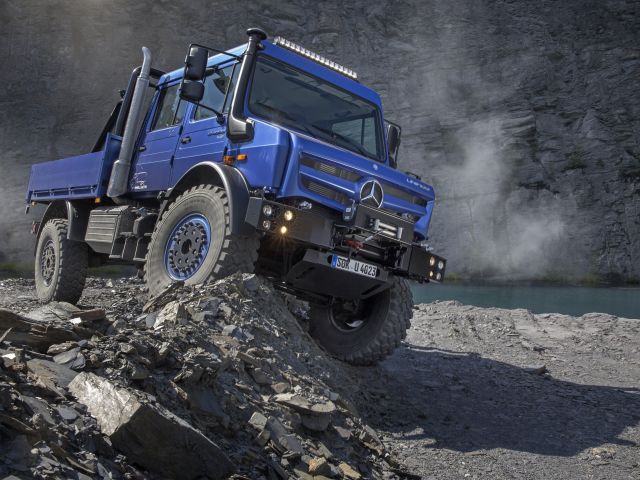 Der Unimog scheint unbesiegbar - Bild 1