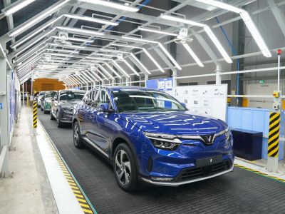 Vinfast liefert die ersten VF 8 aus