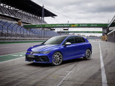 VW Golf R: Doppel-Spitze für den Kompakt-Klassiker