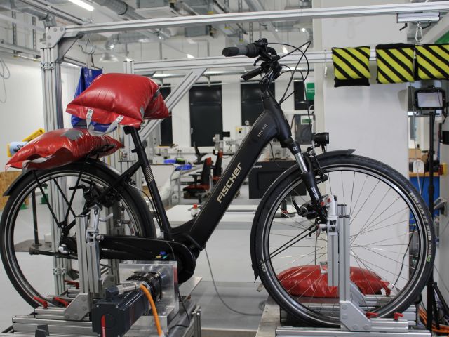 ADAC-Test: Nur zwei von zehn Pedelecs sind gut - Bild 1