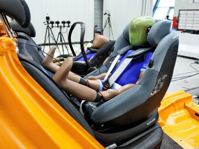 ADAC-Test: Fast alle Kindersitze übertreffen die Vorgaben
