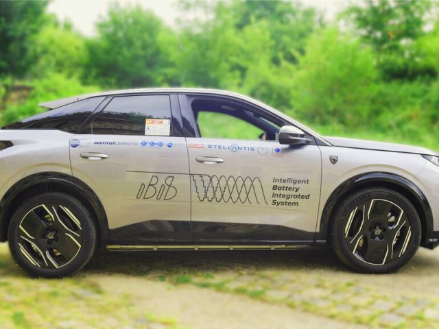 Stellantis entwickelt eine neue Batterietechnik - Bild 1