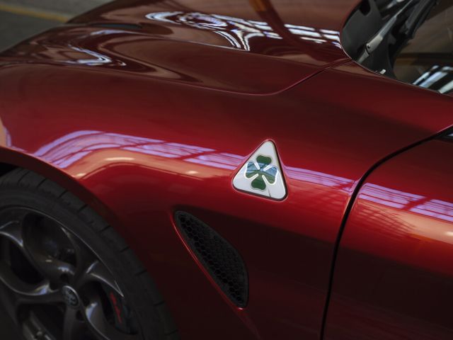 Alfa Romeo bringt den Quadrifolglio zurück - Bild 1