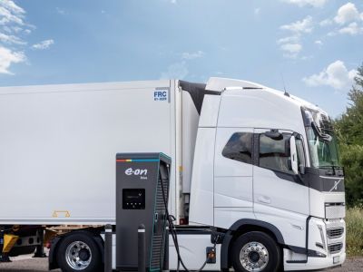 Eon erleichtert mit Partnern den Umstieg auf den E-Lkw