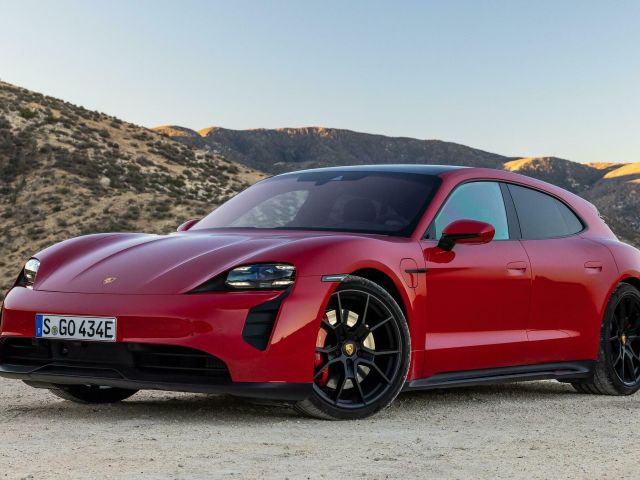 Auslieferungen vollelektrischer Fahrzeuge 2021 verdoppelt  - Bild 1