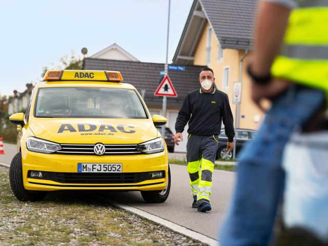 ADAC-Pannenhelfer wurden fast 3,5 Millionen Mal gerufen - Bild 1