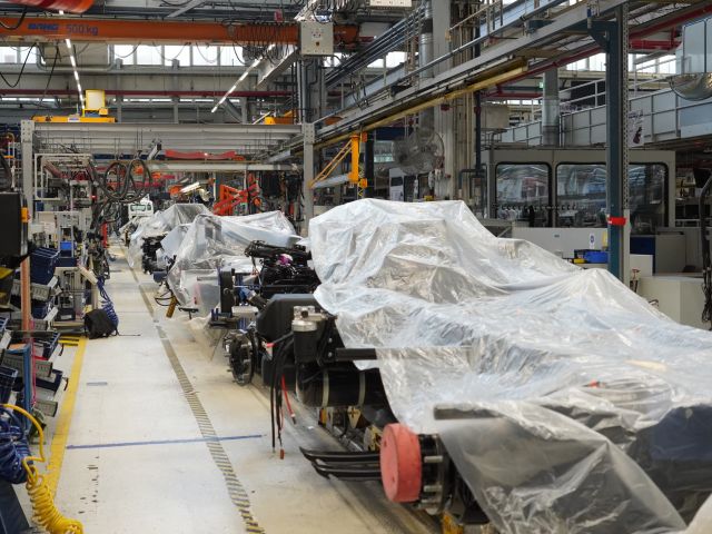 MAN gehen die Kabelstränge aus - Bild 1