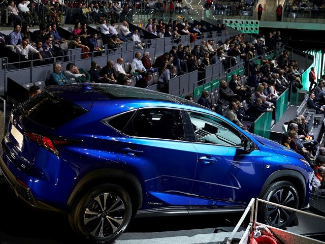 Lexus schlägt beim Davis Cup auf - Bild 1