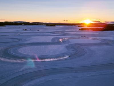 Range Rover Sport: Kreiseln am Polarkreis
