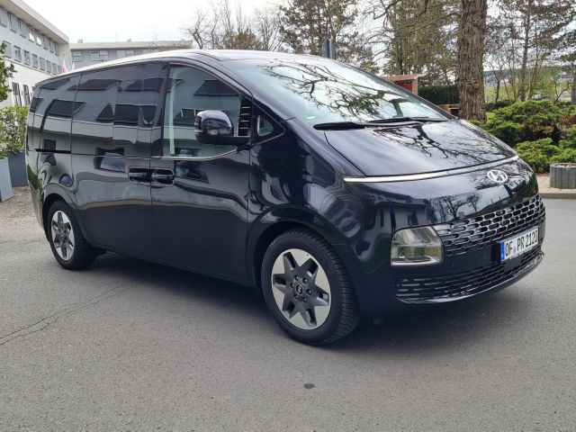 Fahrbericht Hyundai Staria Prime: Mit neun an Bord von Ort zu Ort - Bild 1