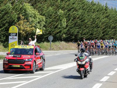 Skoda begleitet die Tour de France mit mehr als 200 Fahrzeugen