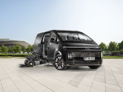 Hyundai baut den Staria für Rollstuhlfahrer um