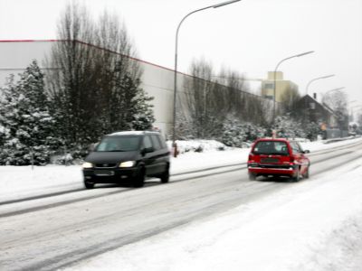 Ratgeber: Mit dem Auto sicher durch den Winter